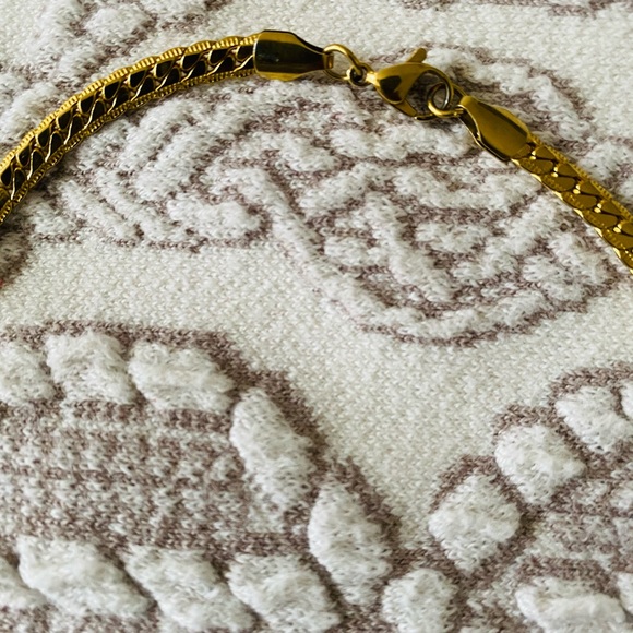 Gold Plated Necklace - Picture 5 of 7